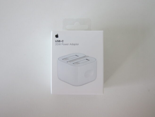 Adaptador iPhone 3pin 20w type c. NOVOS, SELADOS. O24