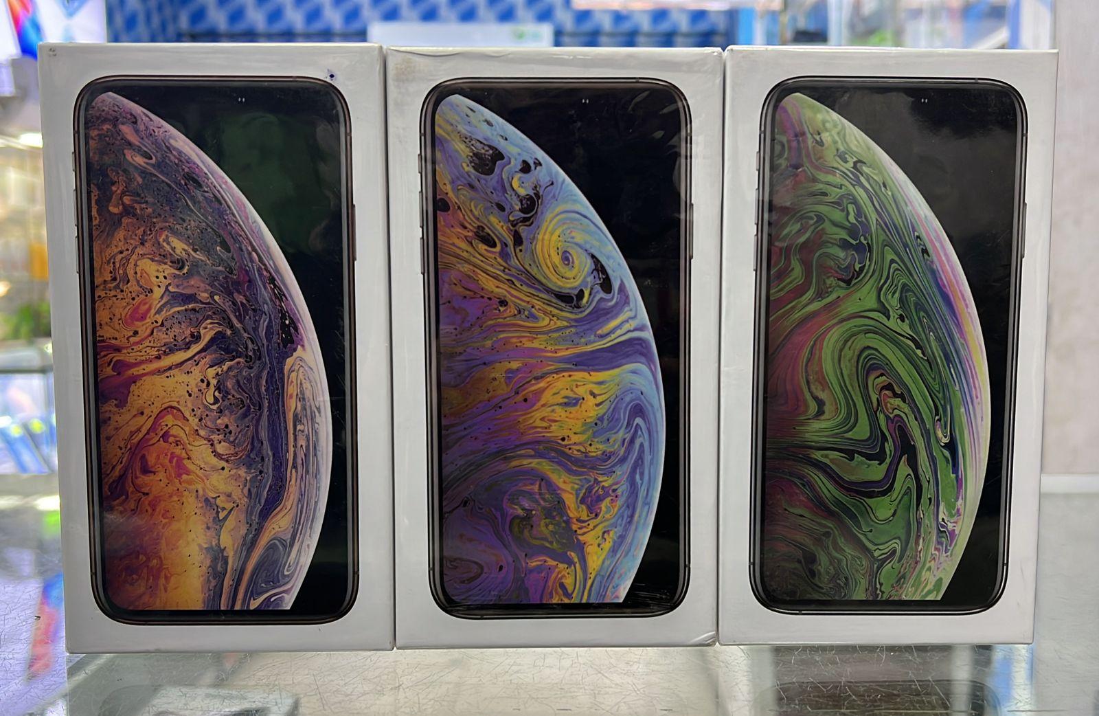iPHONE XS MAX 256GB. NOVOS, SELADOS. O24