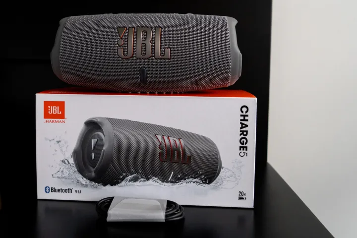 JBL Charge 5.Som, Bluetooth. NOVOS, SELADOS. O24