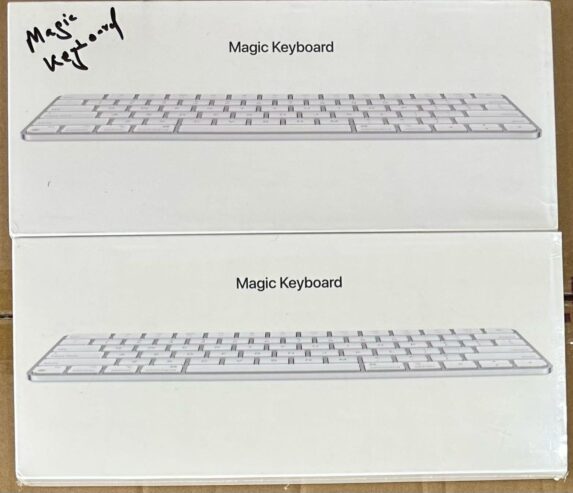 Apple Magic Keyboard MK2A3 2023. NOVOS, SELADOS