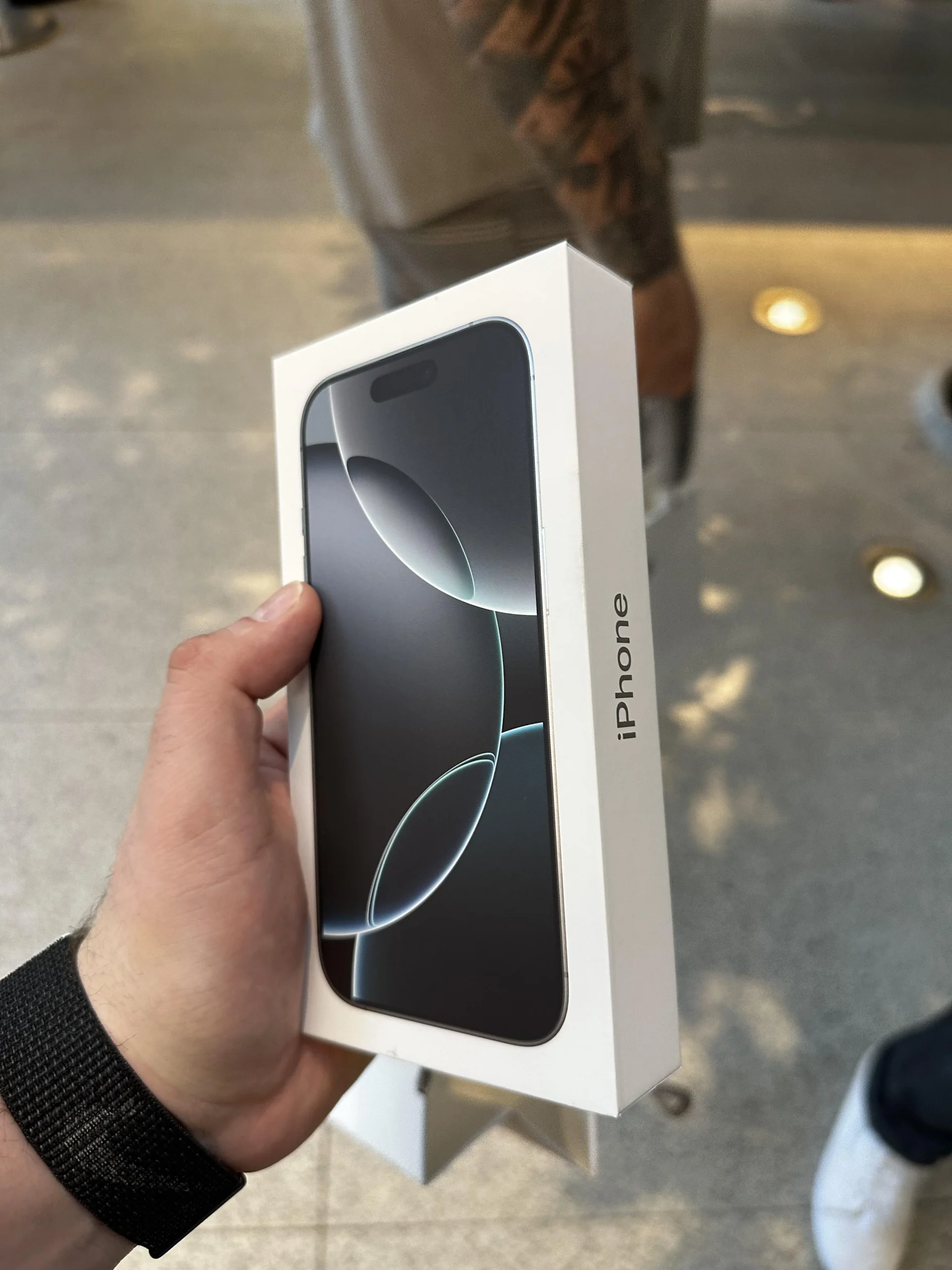 IPHONE 16 Pro 512GB. NOVOS, SELADOS.. M25