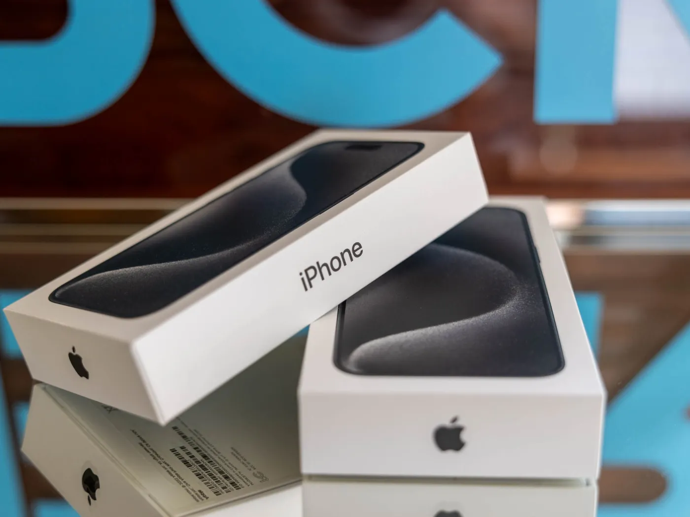 IPHONE 15 PRO MAX 1TB. NOVOS, SELADOS.. M25