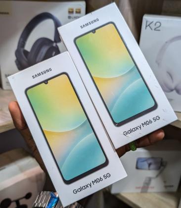 Samsung Galaxy M06 5G, 128GB+4GB DUAL SIM. SELADOS. J25