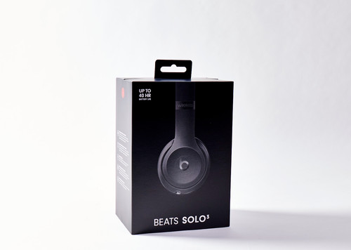 Headphones Beats Solo 3. SELADOS. JL25