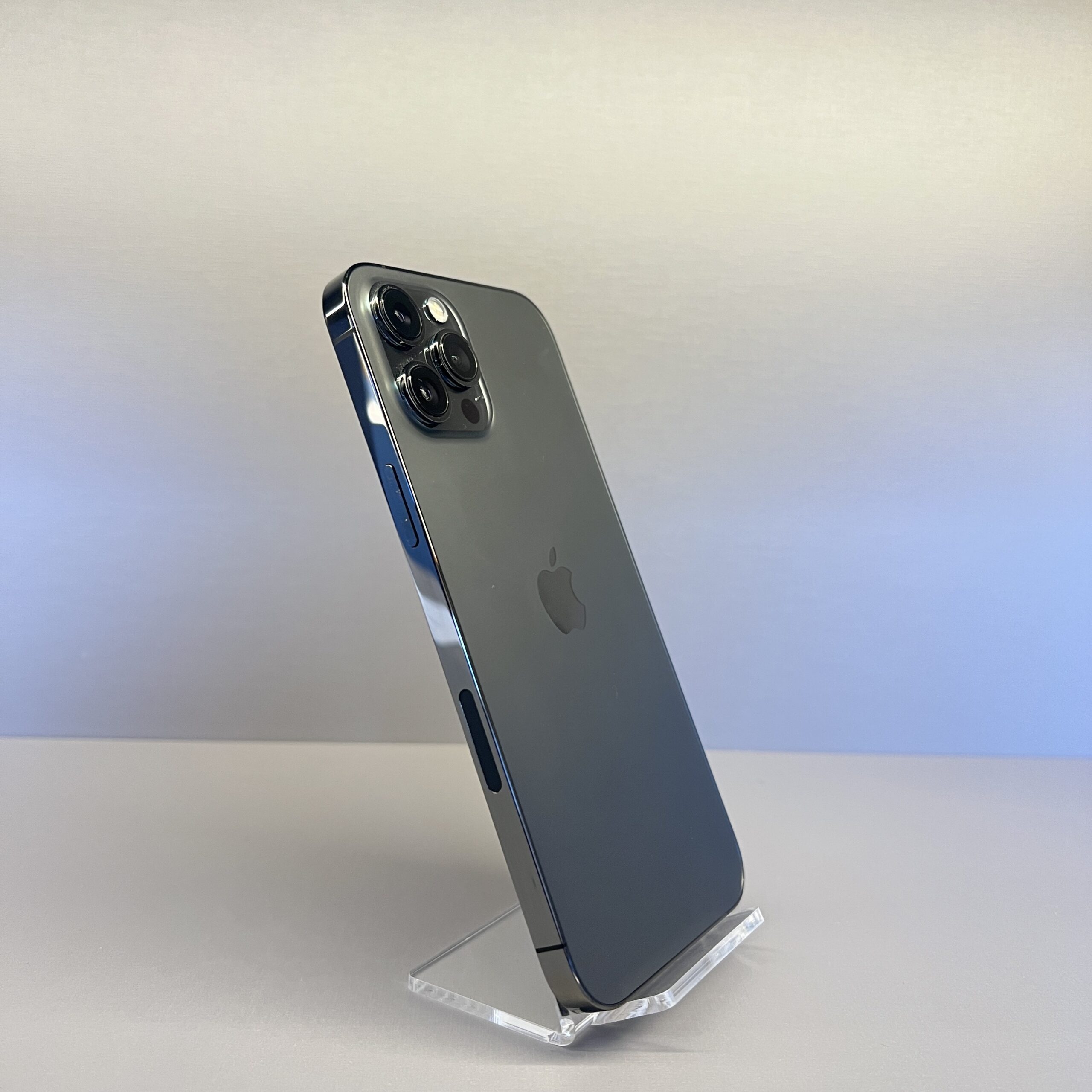 iPhone 12 Pro Max 256GB. SELADOS. DZ25