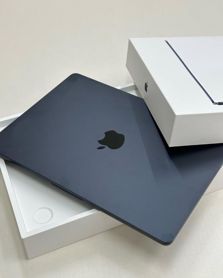 Macbook Air M4 256GB+16GB 13 Polegadas. SELADOS. JN26