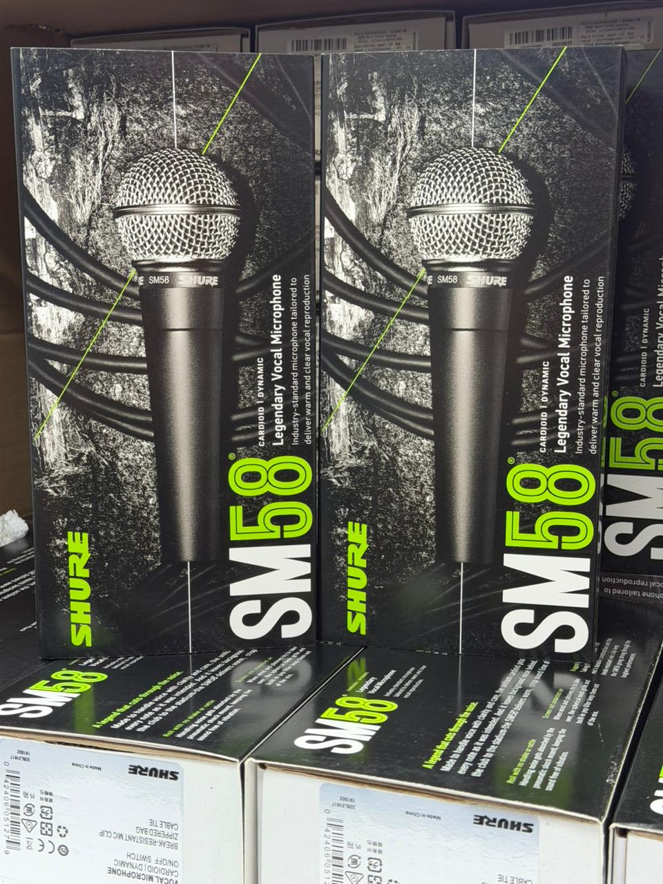 Microfone Dinâmico SM58 com Interruptor – Som Profissional para Voz e Palco. SELADOS. AB26